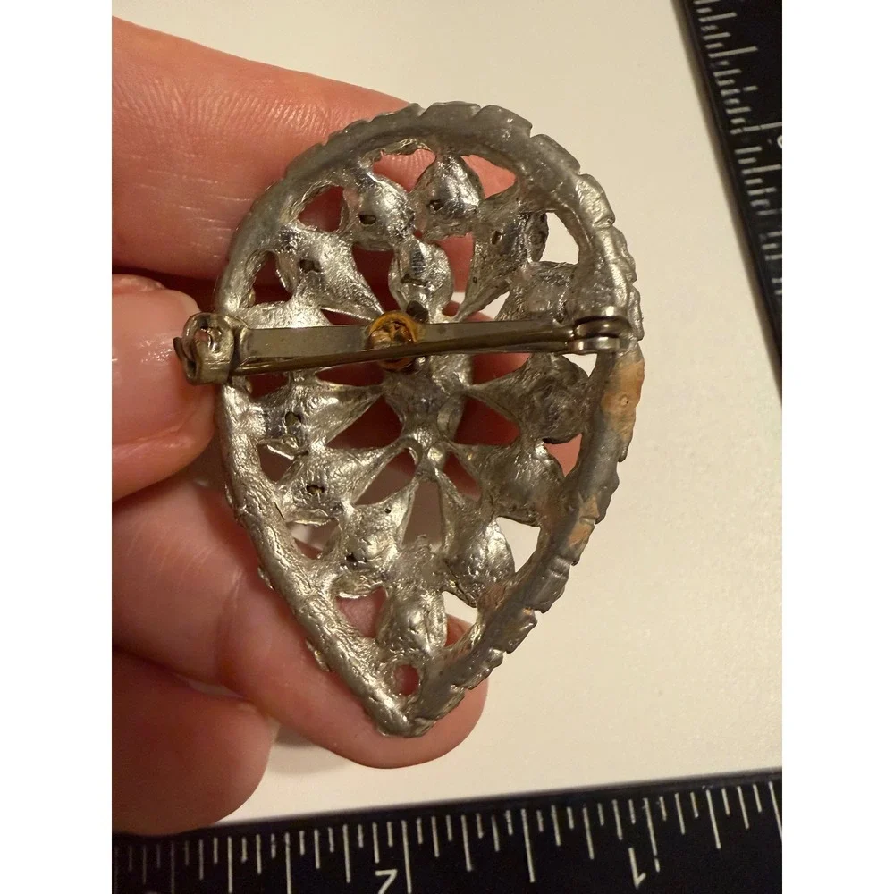 Vintage Silver Tone Clear Rhinestone Filigree Teardrop Brooch Art Deco Style Pin
